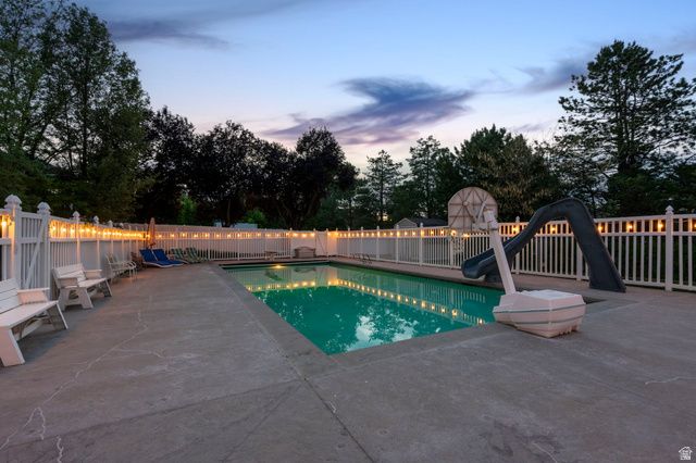 2114 W SURREY CIR, Taylorsville, UT 84129