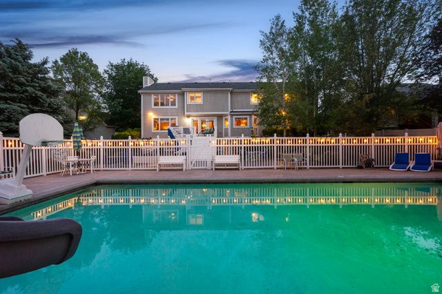 2114 W SURREY CIR, Taylorsville, UT 84129