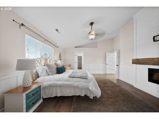 20152 CHANTICLEER Pl, Oregon City, OR 97045