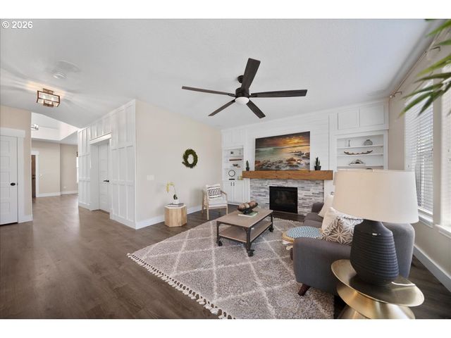20152 CHANTICLEER Pl, Oregon City, OR 97045