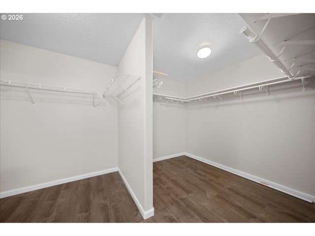 20152 CHANTICLEER Pl, Oregon City, OR 97045
