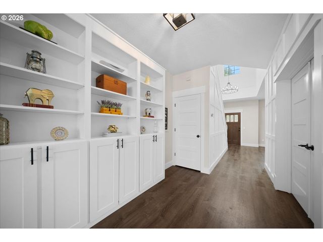 20152 CHANTICLEER Pl, Oregon City, OR 97045