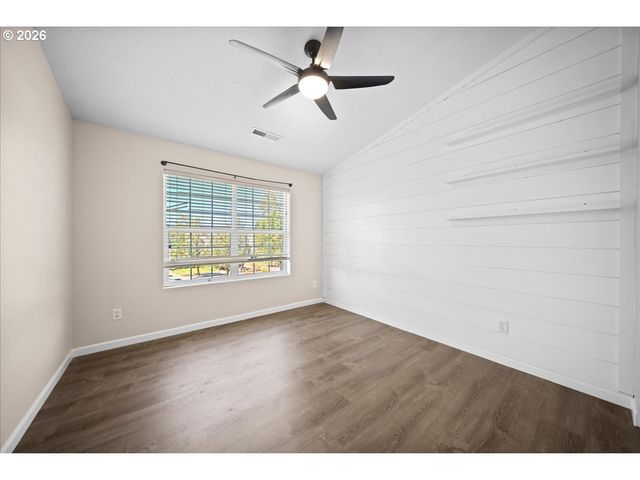 20152 CHANTICLEER Pl, Oregon City, OR 97045