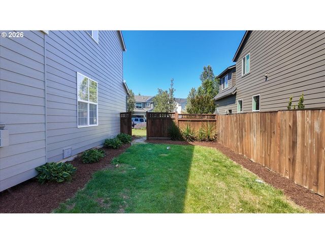 20152 CHANTICLEER Pl, Oregon City, OR 97045