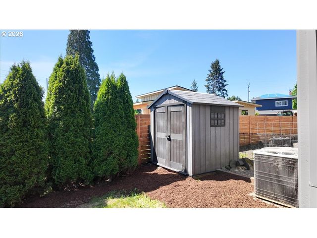 20152 CHANTICLEER Pl, Oregon City, OR 97045