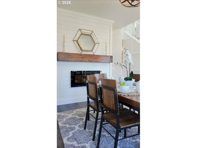 20152 CHANTICLEER Pl, Oregon City, OR 97045