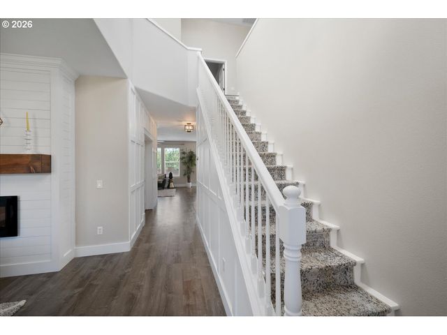 20152 CHANTICLEER Pl, Oregon City, OR 97045
