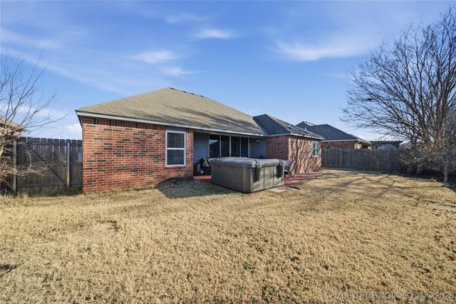 14220 S Vandalia Avenue, Bixby, OK 74008