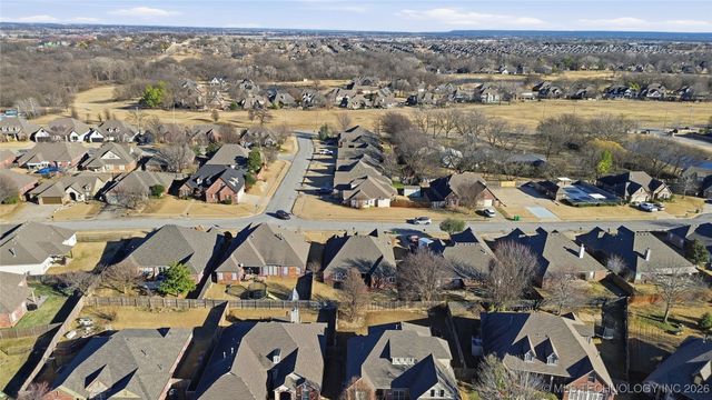 14220 S Vandalia Avenue, Bixby, OK 74008