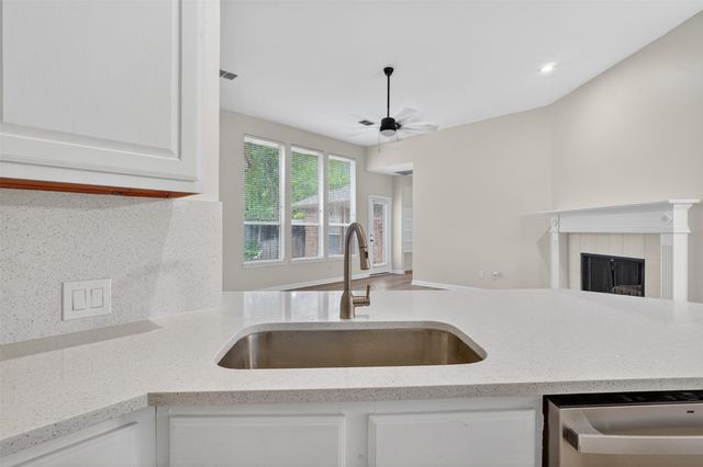 6864 Bushnell Drive, Plano, TX 75024