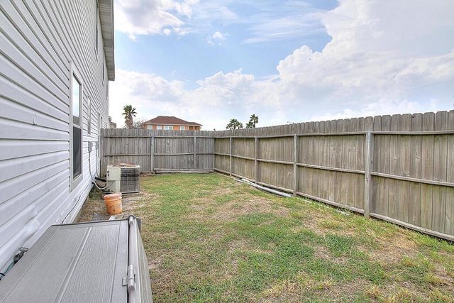 13986 Fortuna Bay Dr C, Corpus Christi, TX 78418