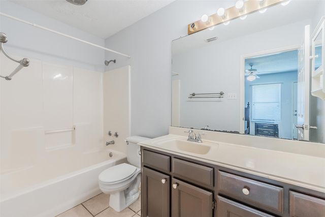 2709 Brittany Drive, Euless, TX 76039