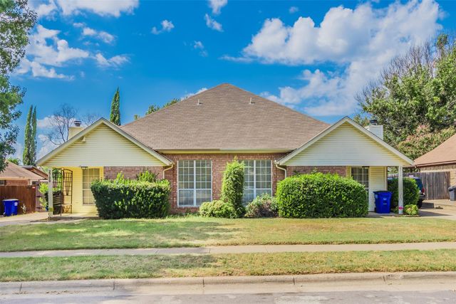2709 Brittany Drive, Euless, TX 76039