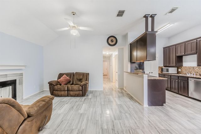 2709 Brittany Drive, Euless, TX 76039
