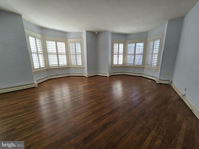 17 LOGAN CIR NW, Washington, DC 20005