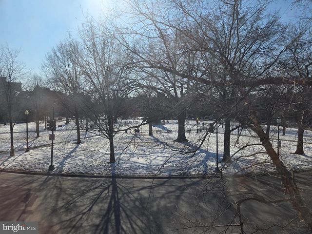 17 LOGAN CIR NW, Washington, DC 20005