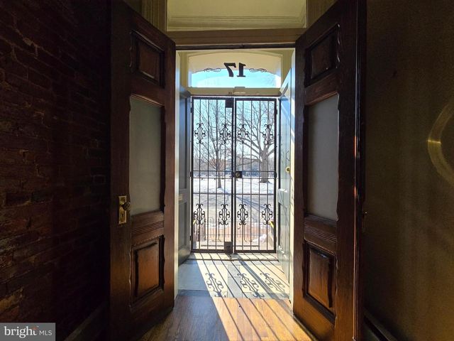 17 LOGAN CIR NW, Washington, DC 20005