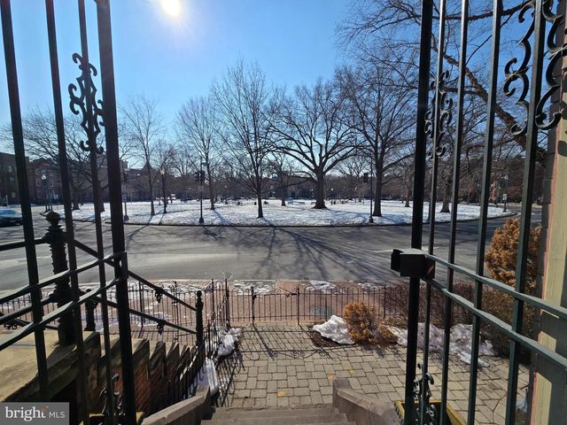 17 LOGAN CIR NW, Washington, DC 20005