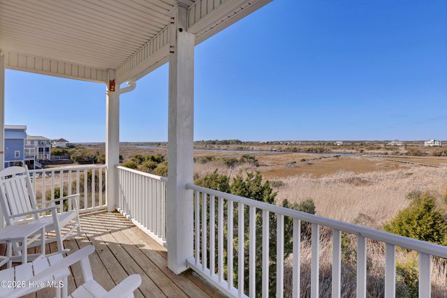 3809 Island Drive, Sneads Ferry, NC 28460