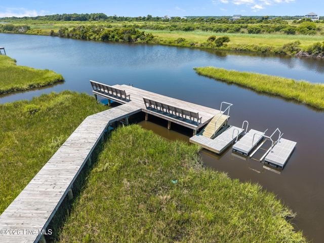 3809 Island Drive, Sneads Ferry, NC 28460