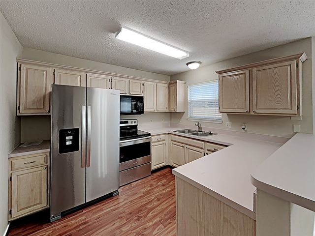 1714 Knob Hill Drive, Garland, TX 75043