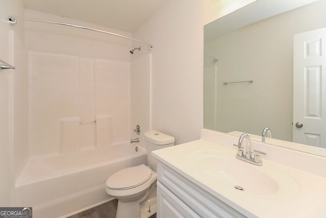 1567 Isleworth Circle, Atlanta, GA 30349