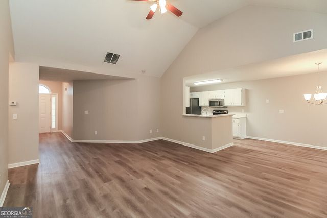 1567 Isleworth Circle, Atlanta, GA 30349