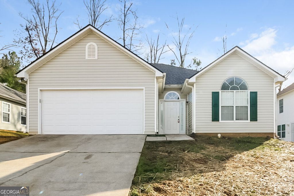 1567 Isleworth Circle, Atlanta, GA 30349