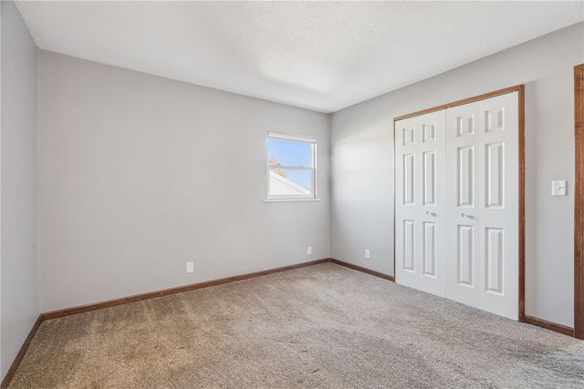 3108 Huxley Lane SW, Cedar Rapids, IA 52404