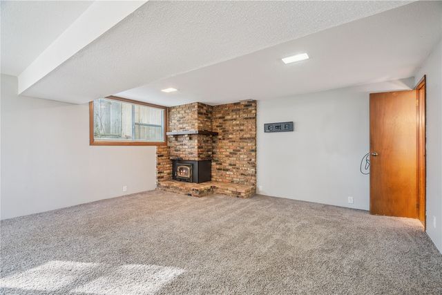 3108 Huxley Lane SW, Cedar Rapids, IA 52404