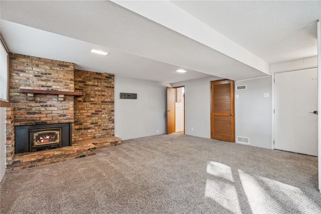 3108 Huxley Lane SW, Cedar Rapids, IA 52404