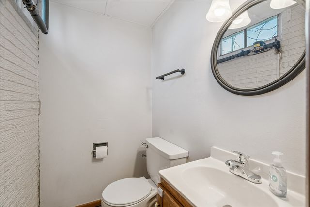 3108 Huxley Lane SW, Cedar Rapids, IA 52404