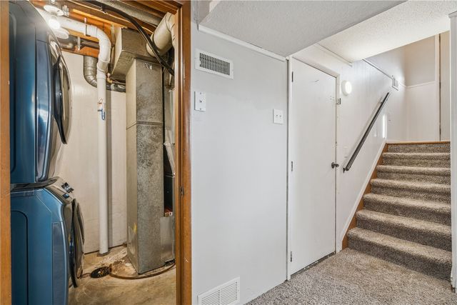 3108 Huxley Lane SW, Cedar Rapids, IA 52404