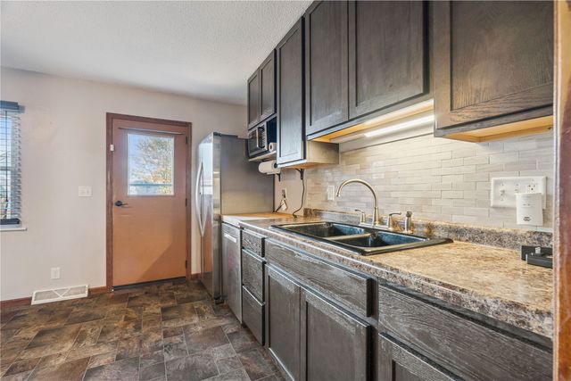 3108 Huxley Lane SW, Cedar Rapids, IA 52404