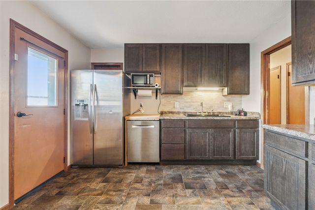 3108 Huxley Lane SW, Cedar Rapids, IA 52404