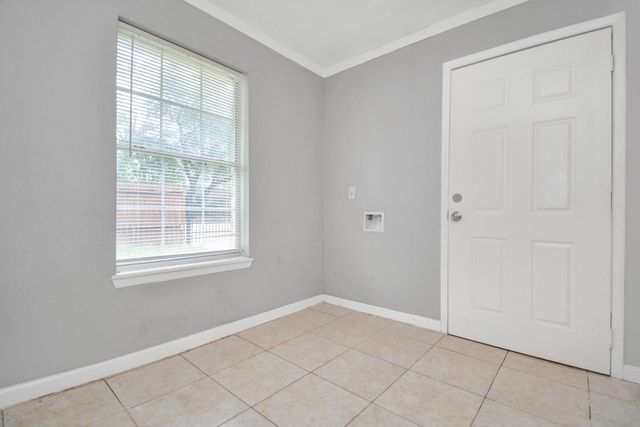 8622 Elbert Street B, Houston, TX 77028