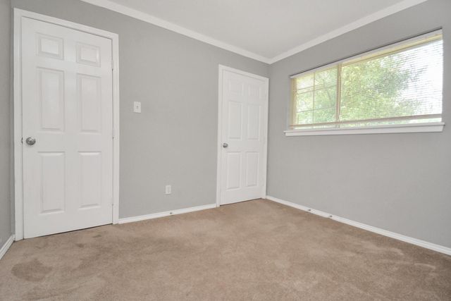 8622 Elbert Street B, Houston, TX 77028