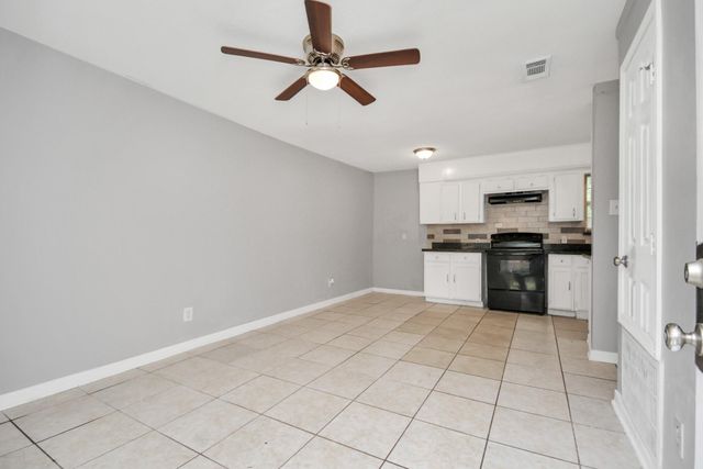 8622 Elbert Street B, Houston, TX 77028