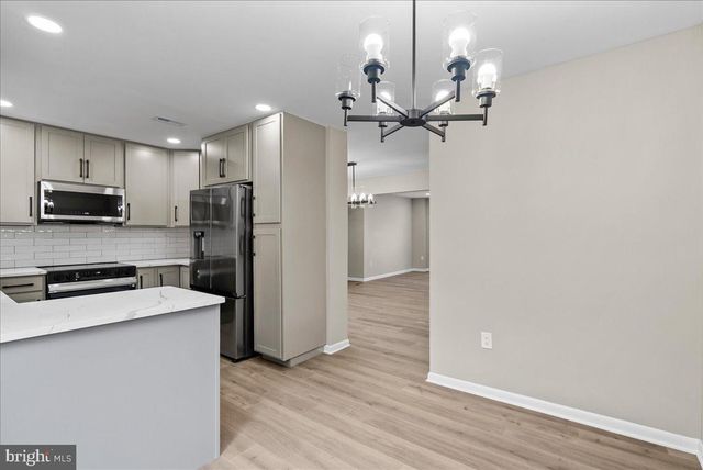 5301 KING CHARLES WAY, Bethesda, MD 20814