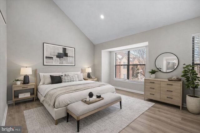 5301 KING CHARLES WAY, Bethesda, MD 20814