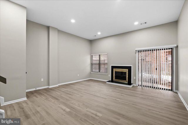 5301 KING CHARLES WAY, Bethesda, MD 20814