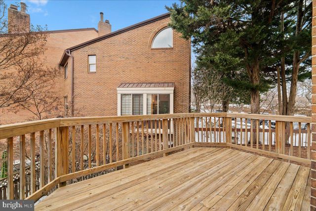 5301 KING CHARLES WAY, Bethesda, MD 20814