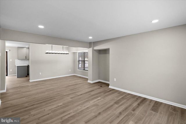 5301 KING CHARLES WAY, Bethesda, MD 20814