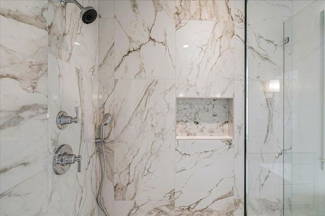 9121 CHEATHAM LN N, Germantown, TN 38138