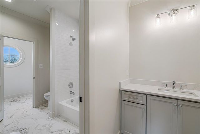 9121 CHEATHAM LN N, Germantown, TN 38138