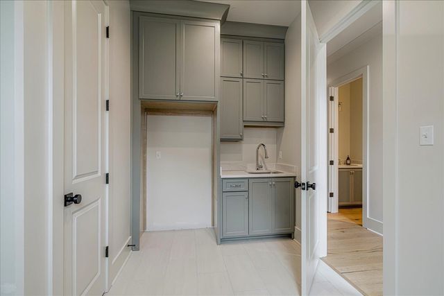 9121 CHEATHAM LN N, Germantown, TN 38138