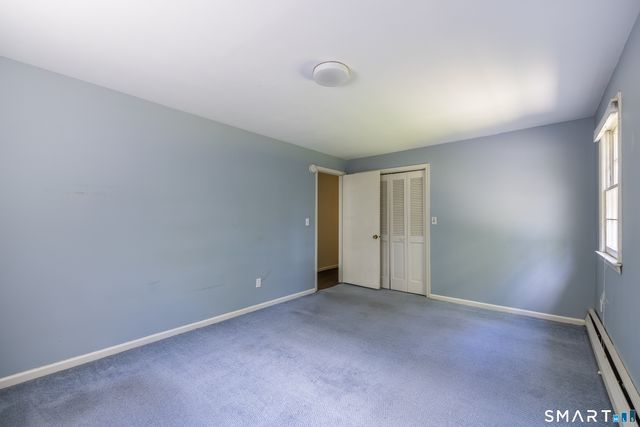 5 Grand Place, Newtown, CT 06470