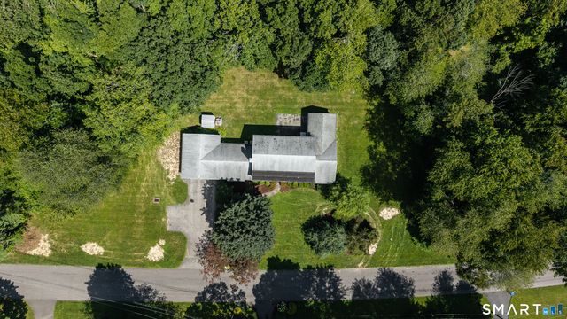 5 Grand Place, Newtown, CT 06470
