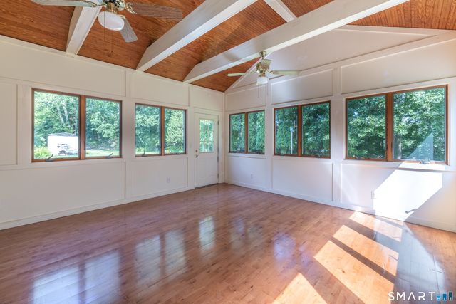 5 Grand Place, Newtown, CT 06470