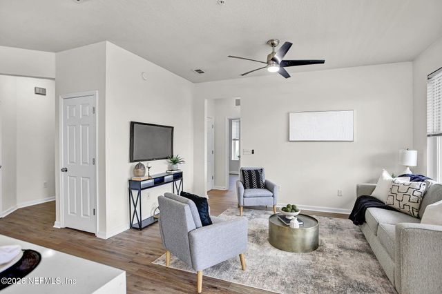 13364 BEACH Boulevard 226, Jacksonville, FL 32224